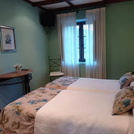 El Cuartel De מלון *