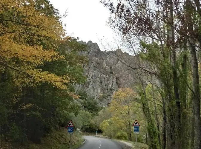 El Cuartel De فندق *