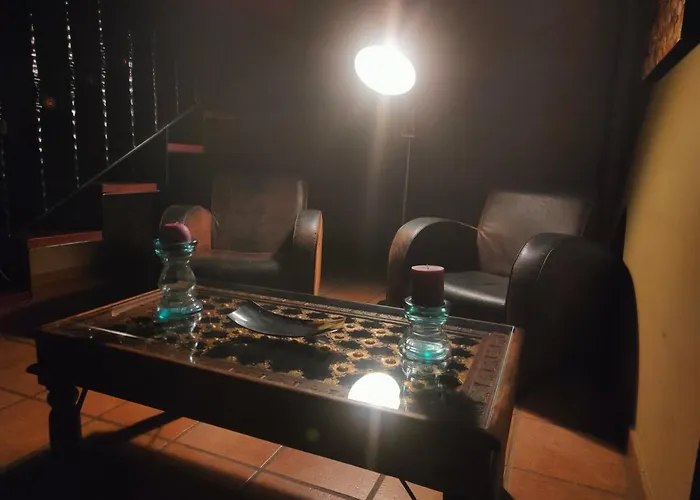 فندق El Cuartel De Lugueros